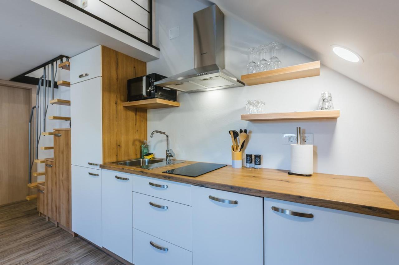Appartamento Blue Door - Studio Lesce  Esterno foto